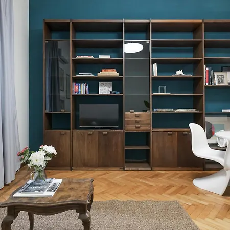 Easylife - Design Elegante A Porta Venezia Apartment